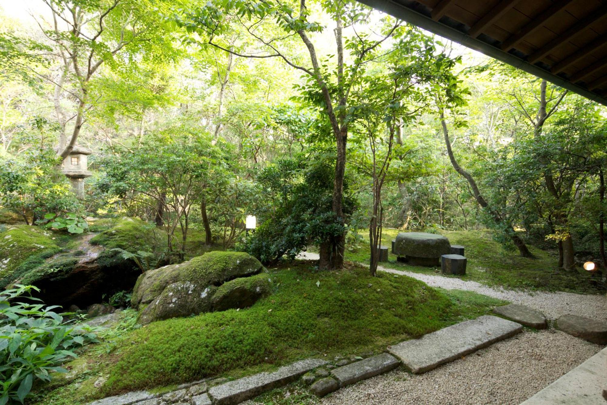 Unzen Hanzuiryo By Onko Chishin Luaran gambar